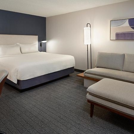 Courtyard By Marriott Toronto Mississauga/Meadowvale Hotel Buitenkant foto