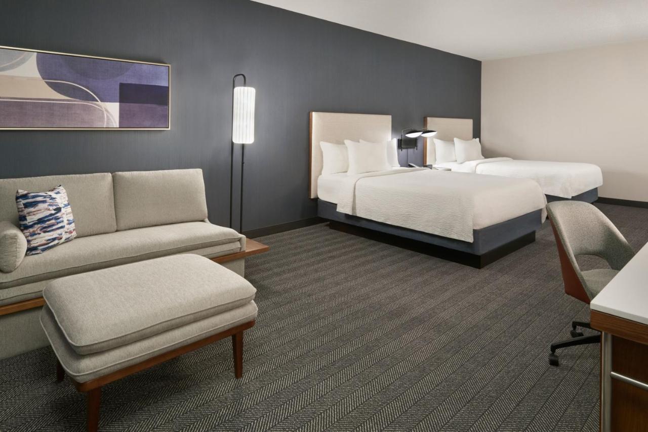 Courtyard By Marriott Toronto Mississauga/Meadowvale Hotel Buitenkant foto