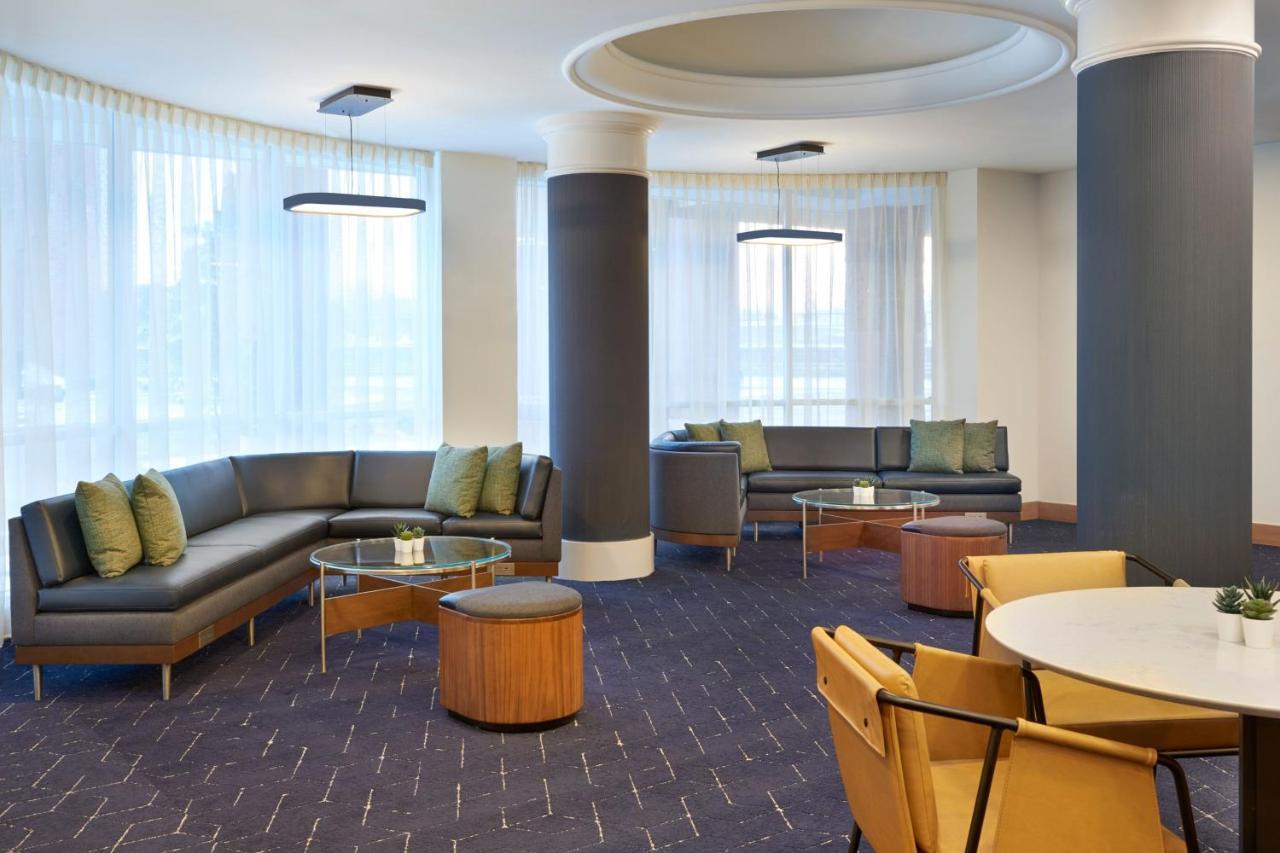 Courtyard By Marriott Toronto Mississauga/Meadowvale Hotel Buitenkant foto