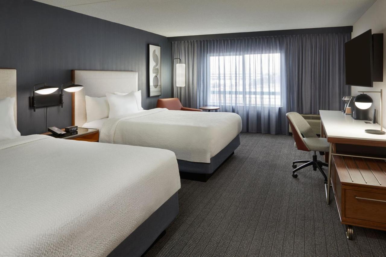 Courtyard By Marriott Toronto Mississauga/Meadowvale Hotel Buitenkant foto